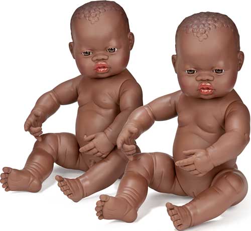 Muñecos recién nacidos africanos